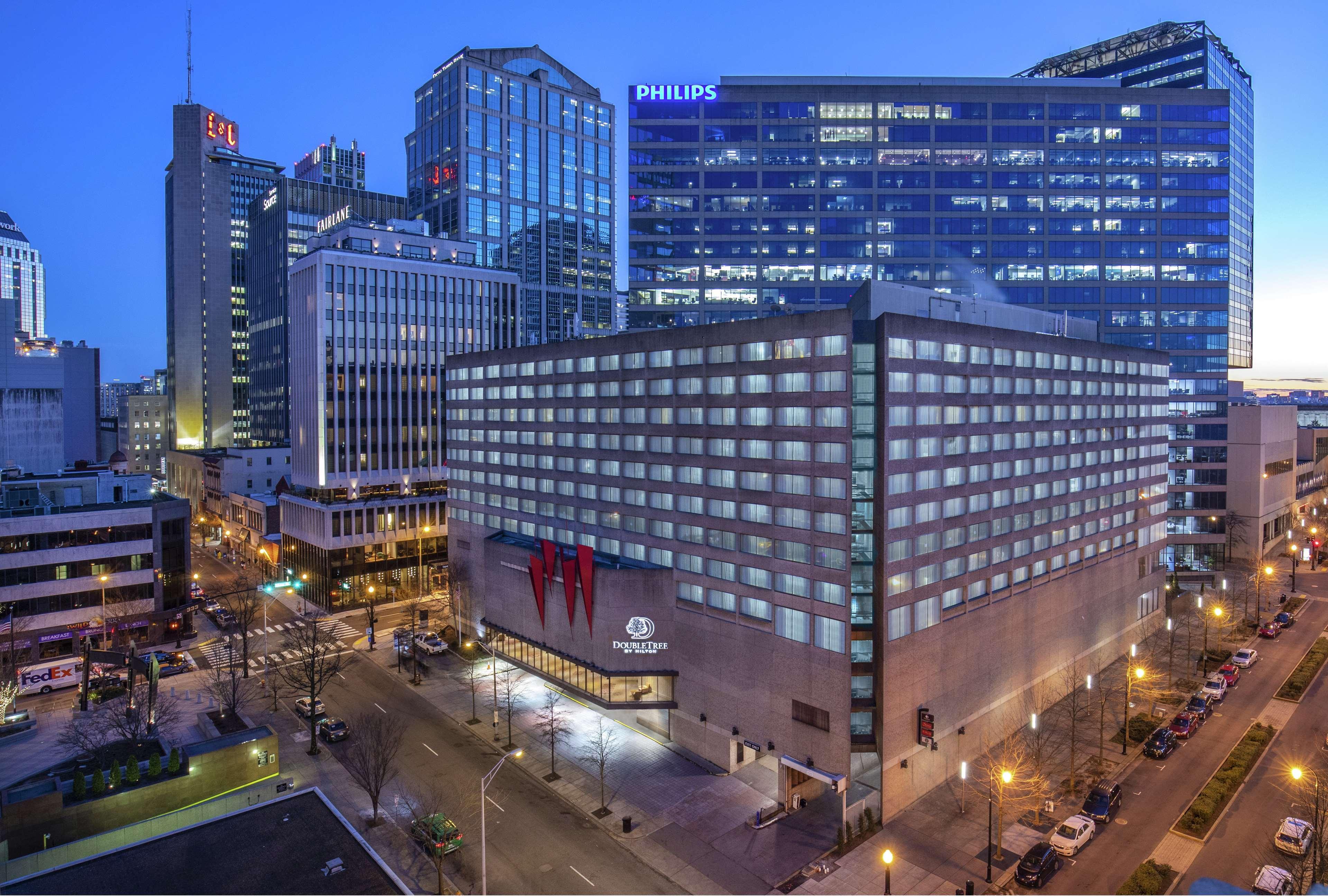 Doubletree By Hilton Hotel Nashville Downtown Exteriör bild