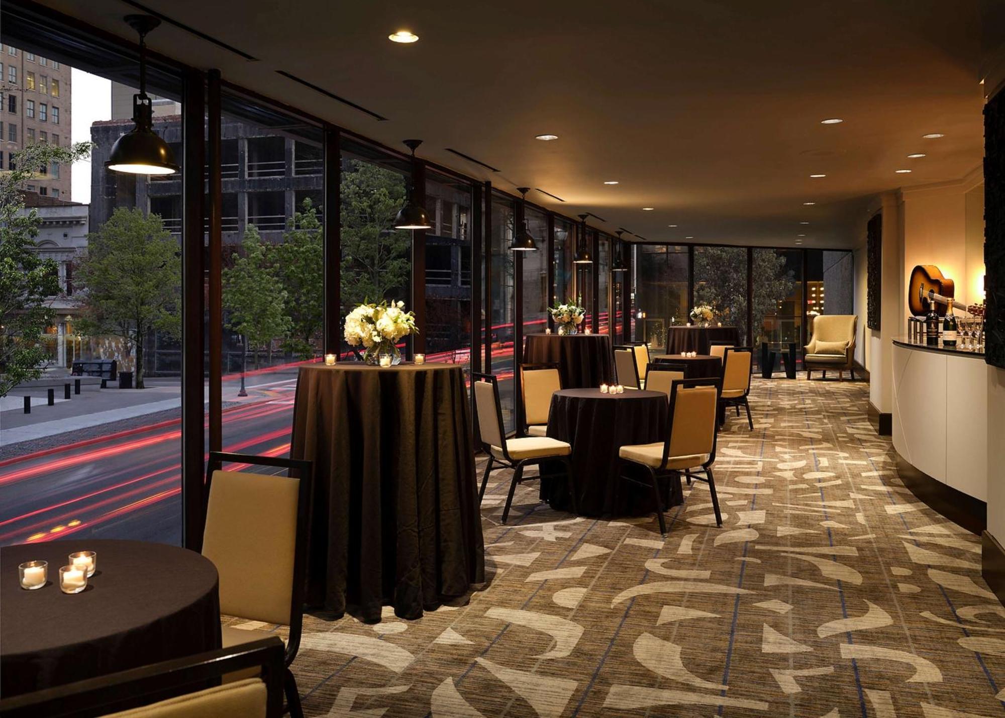 Doubletree By Hilton Hotel Nashville Downtown Exteriör bild