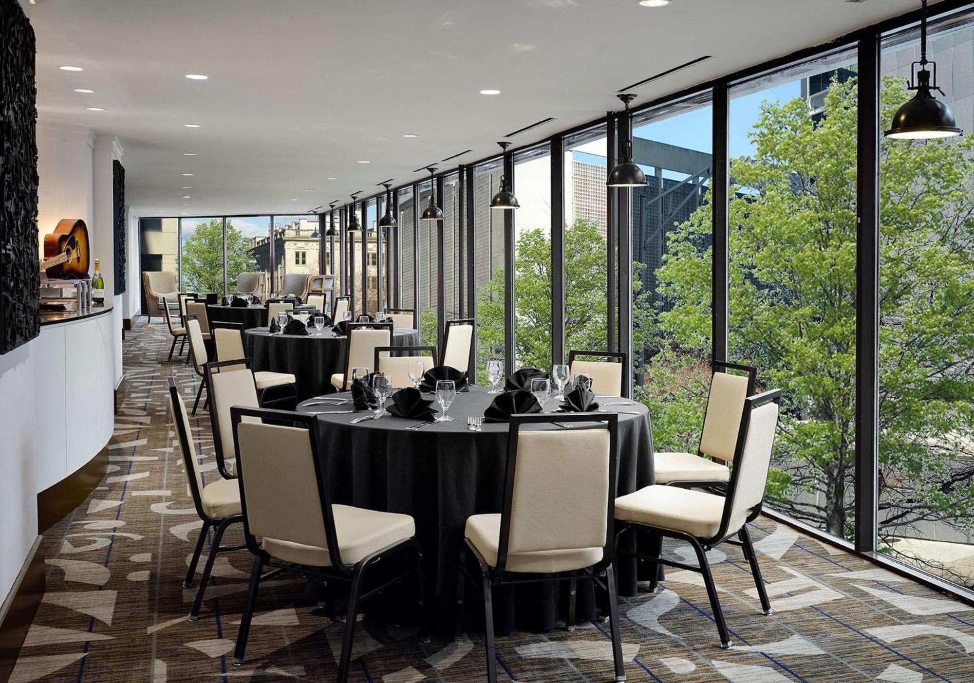 Doubletree By Hilton Hotel Nashville Downtown Exteriör bild
