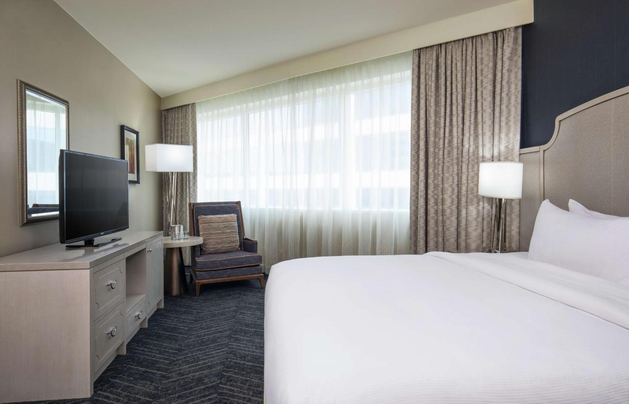 Doubletree By Hilton Hotel Nashville Downtown Exteriör bild